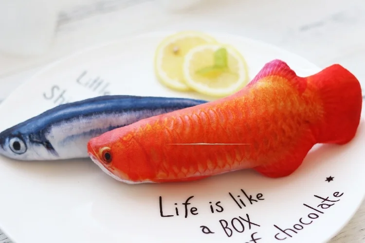 ズボラでも飼えるペットとしてのフェイク魚型クッションの実用性と使い方