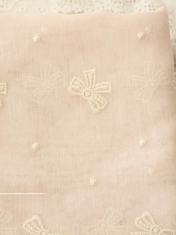 花柄 セットアップ とは？重厚な刺繍が施された雪紡生地の夏用漢服に焦点