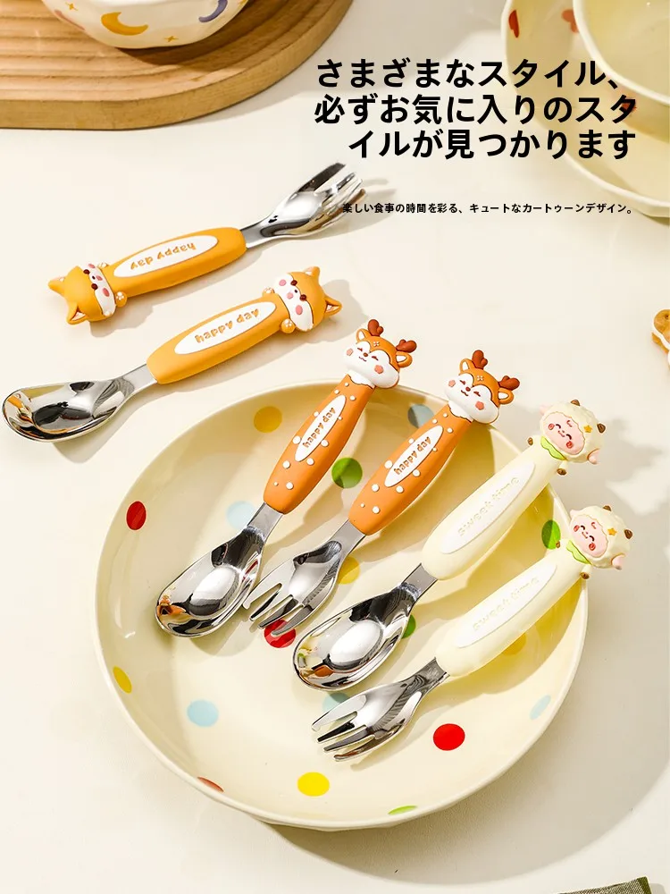 離乳食のスプーンを初めて使うとき、どうやって選び、どう使うの？