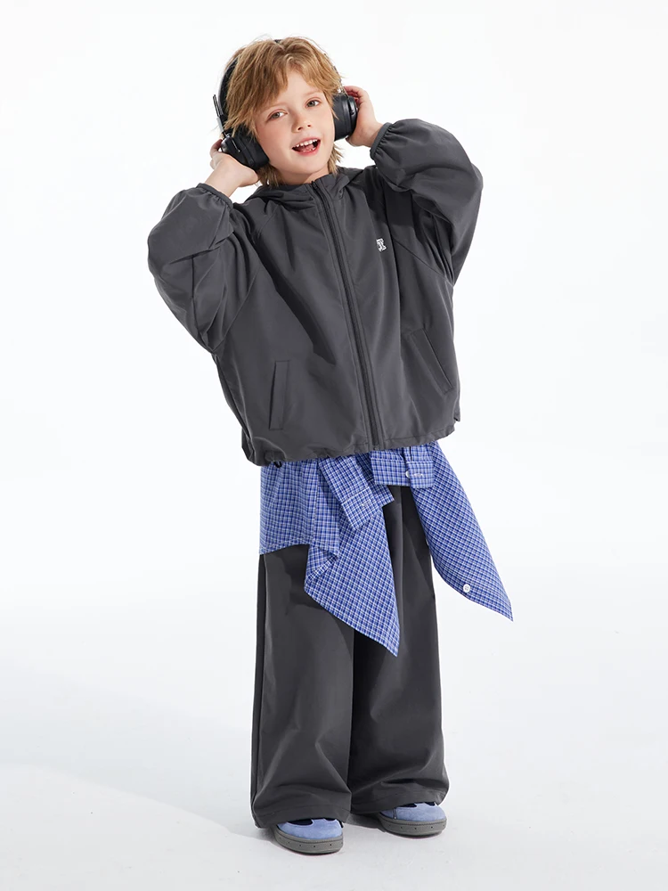 男の子用カジュアルアウトドアウェア：3歳誕生日プレゼントとしての外遊び対応性と実用性