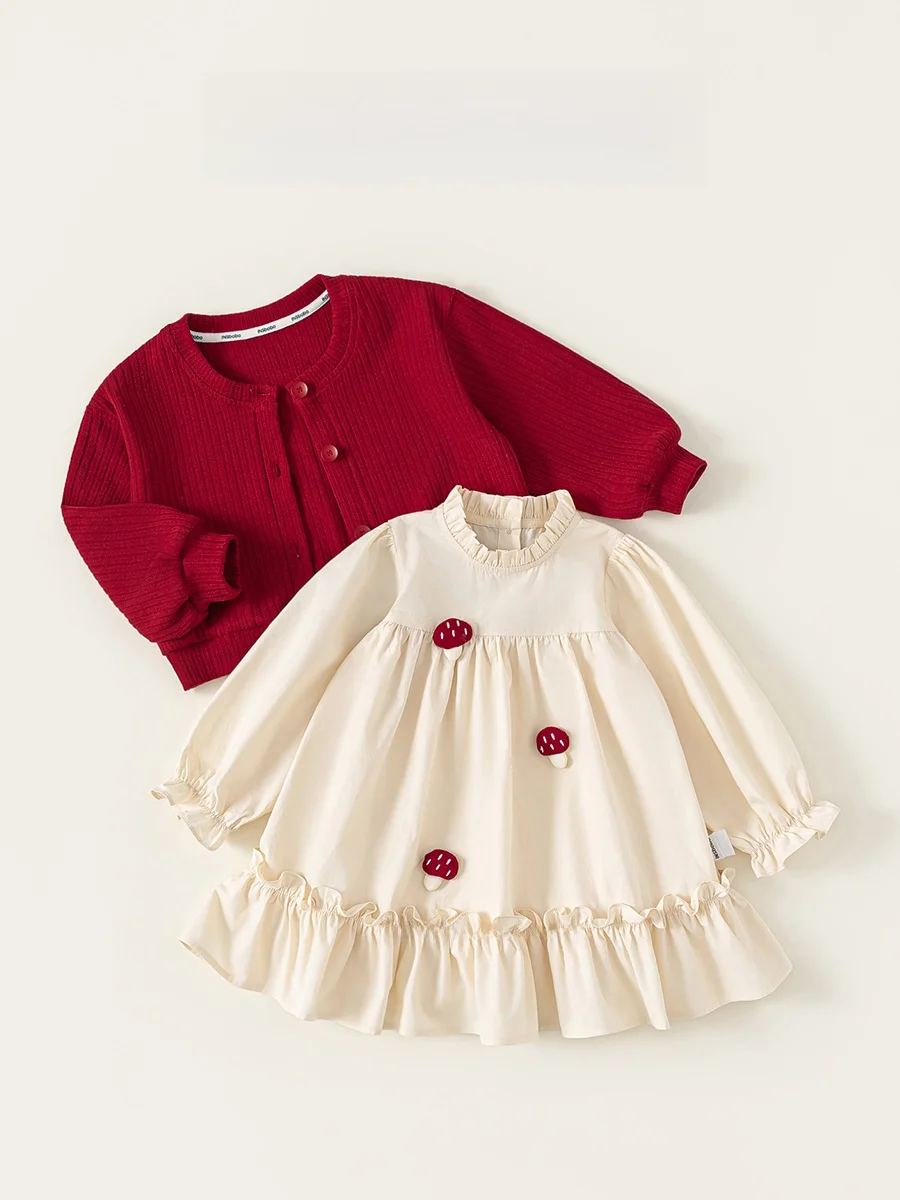 13度の秋に着せる2歳女の子の服は、どう選ぶ？