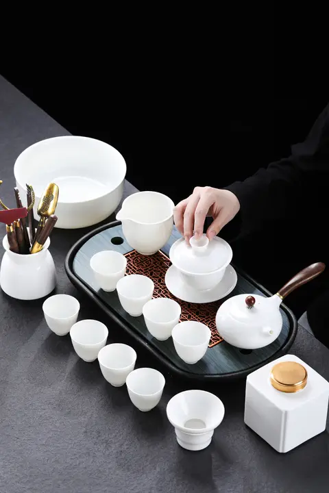 尚言坊の羊脂玉白磁茶器セット【家庭用・功夫茶杯・急須付き】