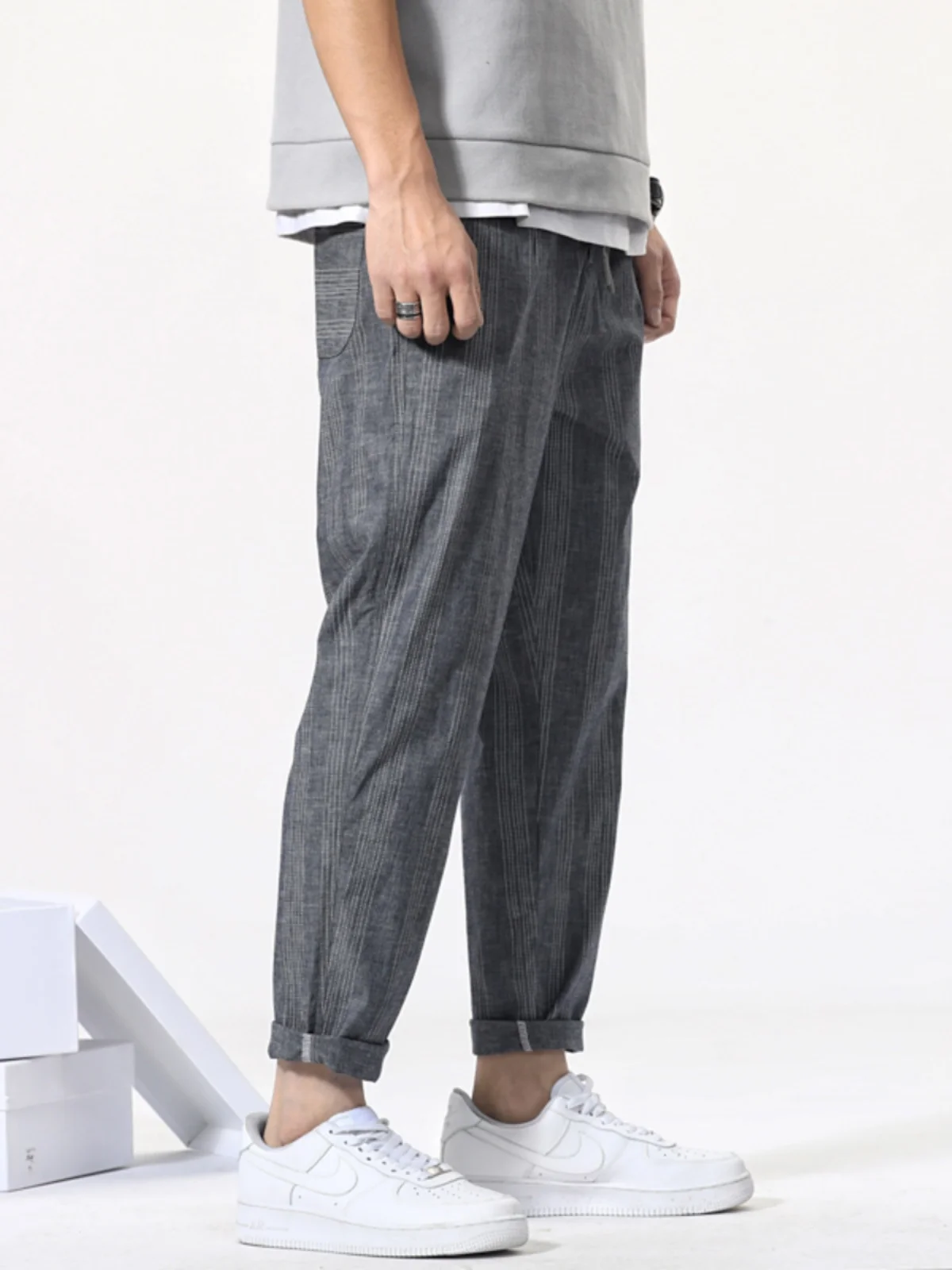 160cm メンズファッションで悩むなら、この九分丈カジュアルパンツが救いになる？