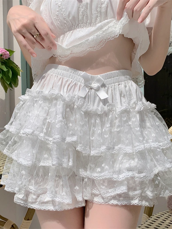 ホワイトの安全パンツ【ロリータスタイル・防透け設計・スカート用】：夏祭りで着る女性向けの安全かつ美しく機能的な下着選定ガイド