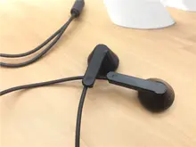 高音質イヤホン【マイク付き・黒・通話対応・フラット型イヤーピース】