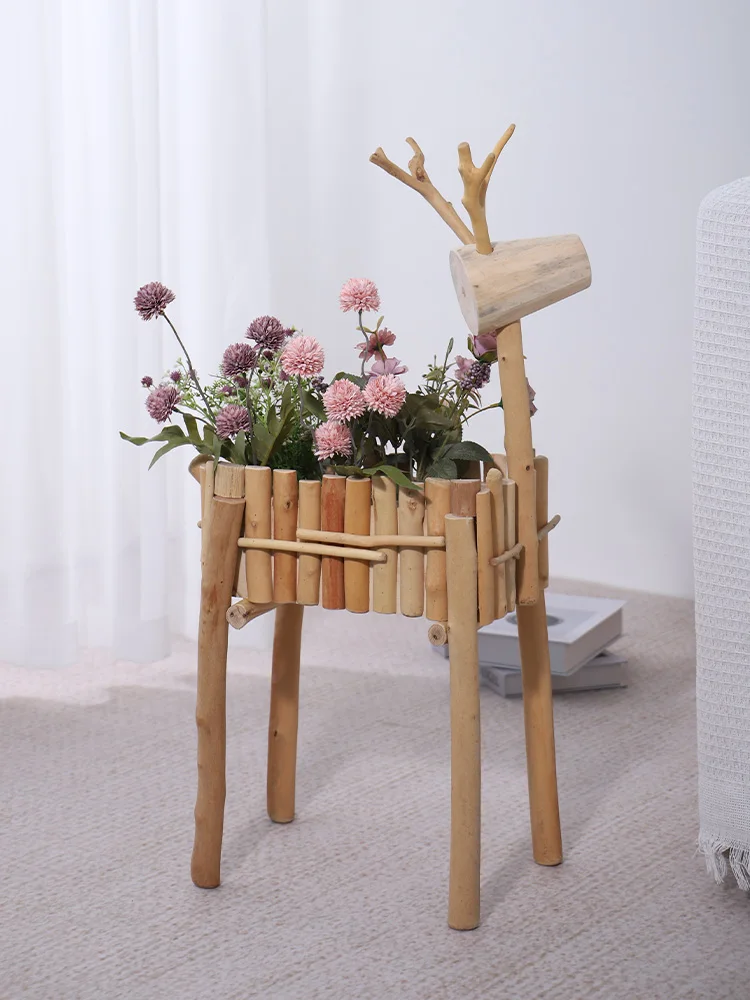 可愛い小鹿の木製花槽：ほったらかしで毎年咲く花を育てるためのインテリアプランター