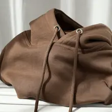 アメリカンレトロフード付きスウェットシャツ【ミルクコーヒー・ゆったりシルエット・秋用】