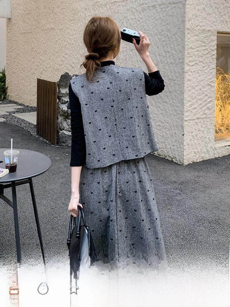 グレーとピンクのコラボコーデは、どうやって着るの？