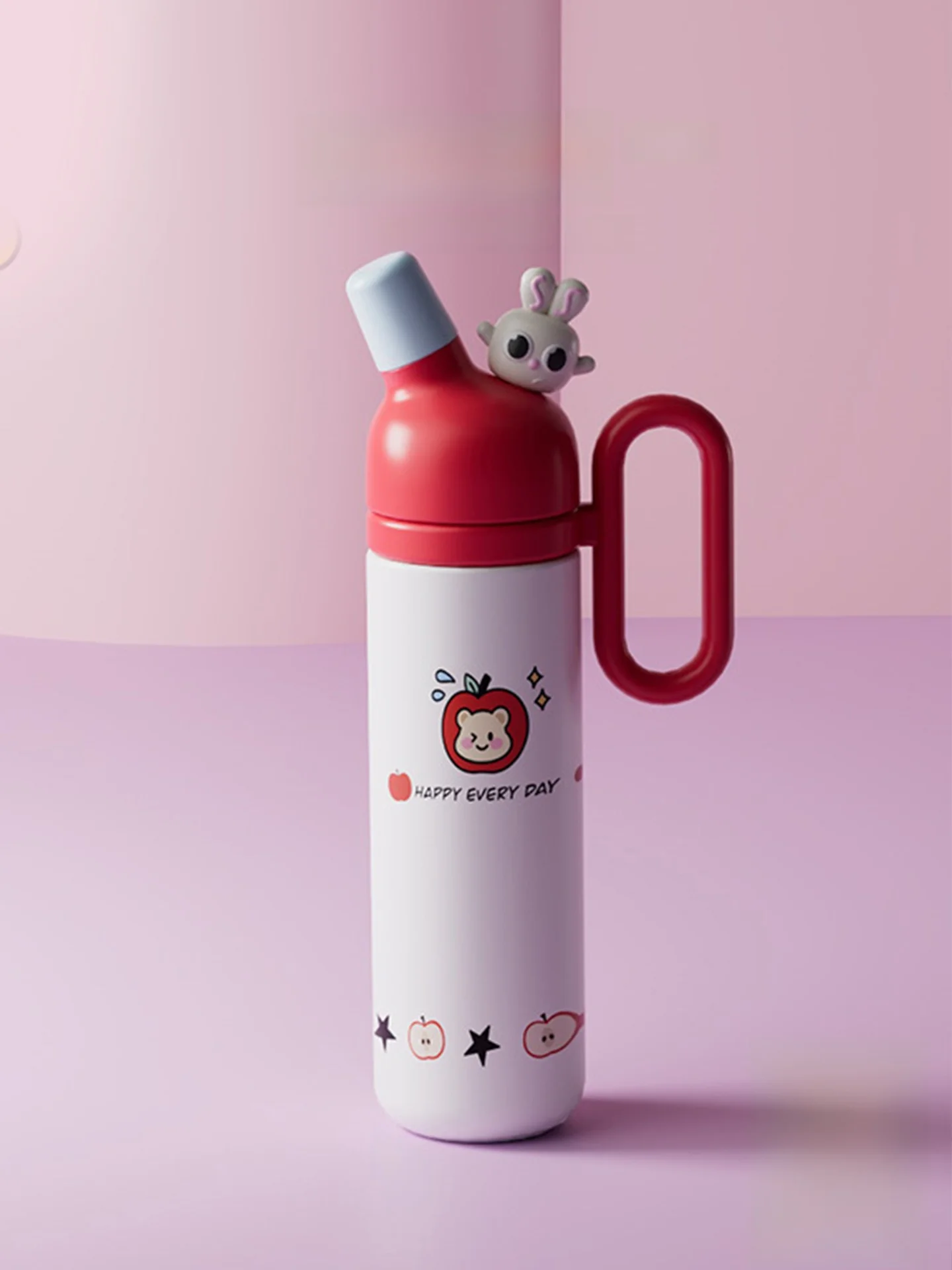 コップ付き水筒 子供 おすすめ：可愛らしいキャラクター付きストロー付き保温カップの実用性と使い勝手