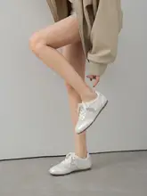 快適な履き心地！通気性のあるメッシュデザ インのフラットトレーニングシューズ【水晶装飾・柔らかいソール・カジュアル】