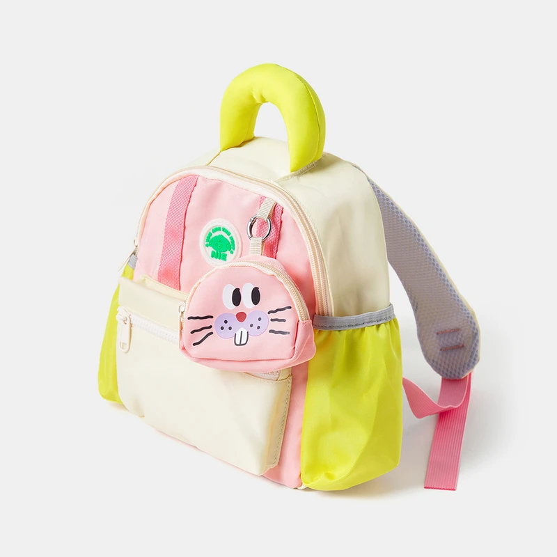 アウトドア キッズ リュックをどう選ぶ？軽量で丈夫なデザインが子どもと親の負担を軽減する理由