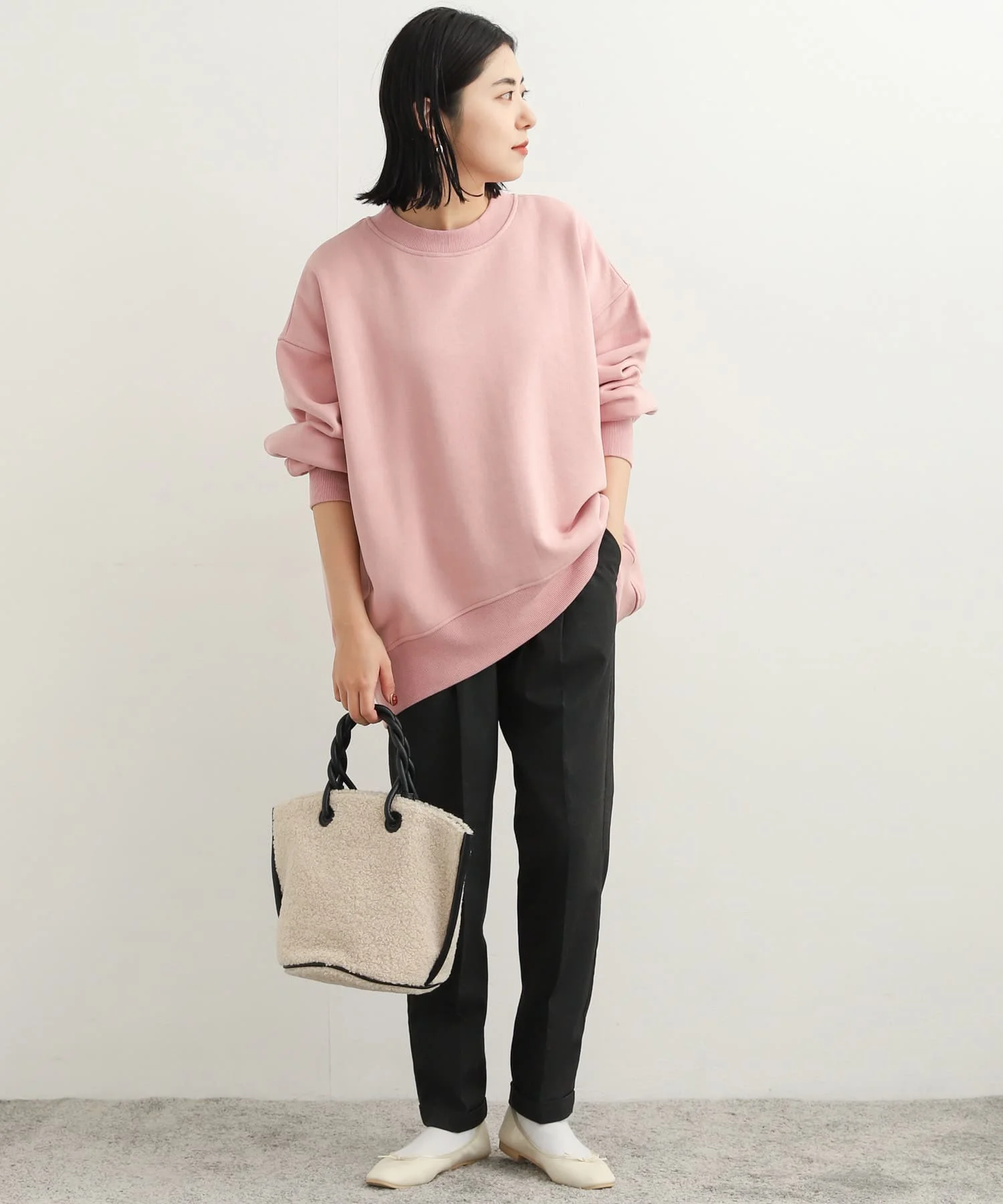 大人可愛い服 50代コーデ 完全ガイド｜質感・色・柄の選び方と実際のコーデ例