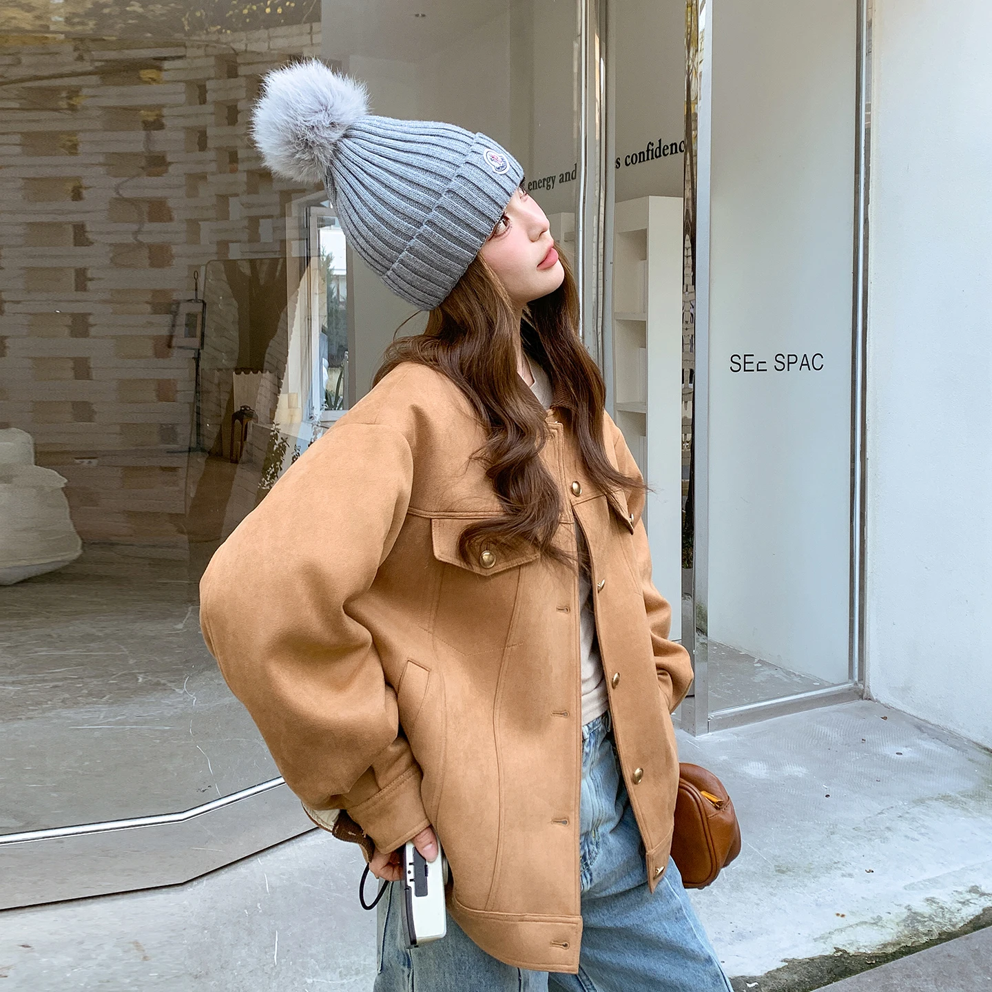 女性用ダウンジャケットを選ぶときに迷うのは、本当に何ですか？
