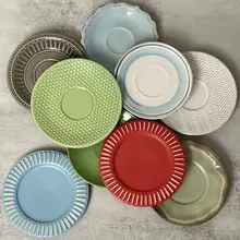 欧風浮彫りデザインの陶器製スイーツプレート【おしゃれなデザート・フルーツ用・六寸サイズ】