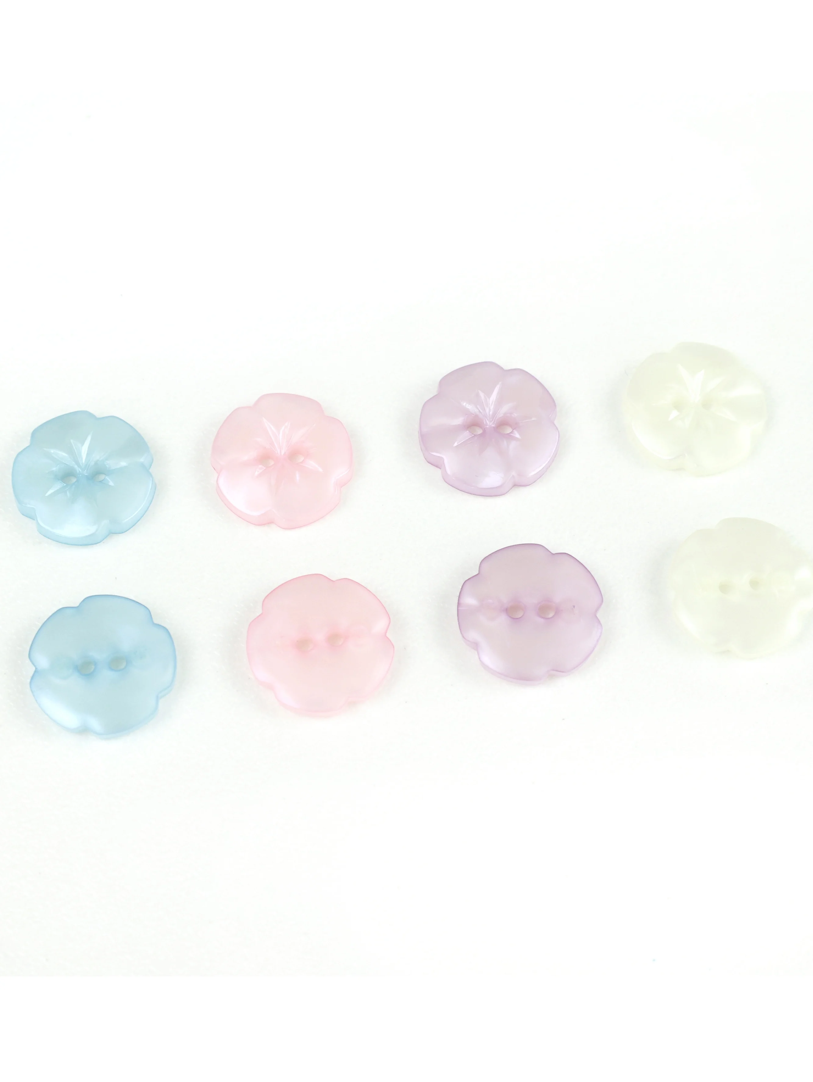 立体花朵デザインの装飾ボタン：パール光沢と手作りDIYにおける実用性とデザイン性