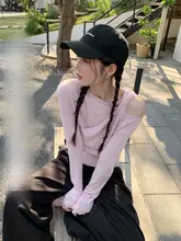 春デザインのスリーブレスニットトップス【肩出し・ねじりデザイン・ピンク】