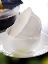 骨瓷製 小型白色ご飯碗【シンプルデザイン・和風・便利な食器】