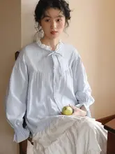 春にぴったり！ストライプデザインのリボン付きシャツ【甘くてゆったり・フリルエッジ】