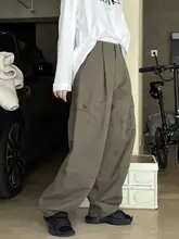 カーキ色 アメリカンリバイバルスタイル ワークパンツ【大きなポケット・ハイウエスト・ワイドレッグ・フィット】