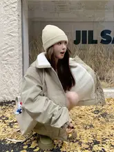 カーキ色のショートパーカー【裏起毛・厚手・女性用】