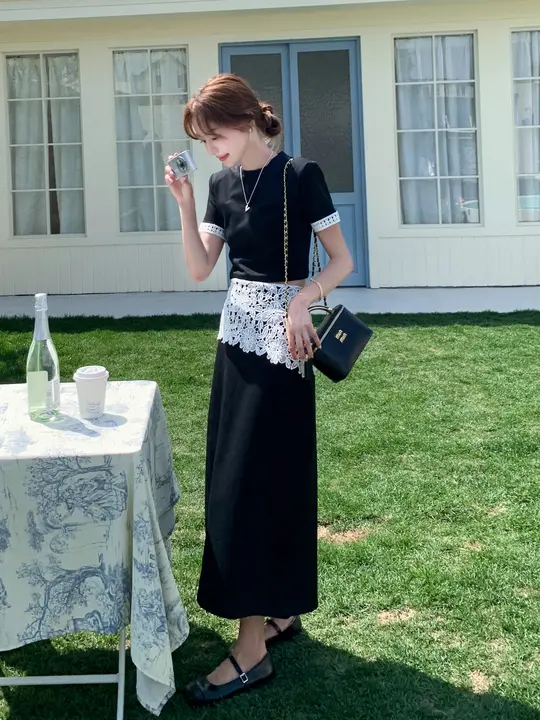 夏の美しいドレス【短袖トップス・フレアスカート・ティーン向け】（セットアップ対応）