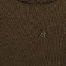 極上の柔らかさのウールニットセーター【刺繍デザイン・スリムフィット・冬用】