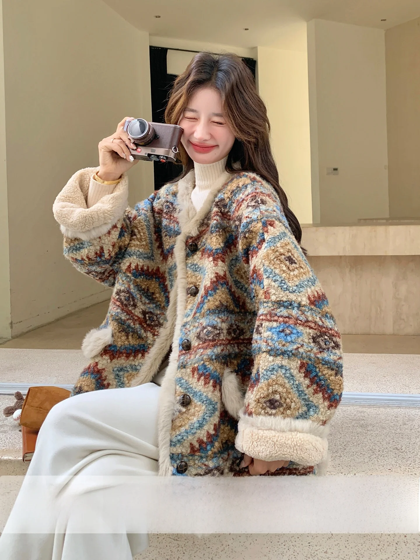 ロン毛ファッションの取り入れ方は？厳選4選で、日常からアウトドアまで自在に着こなしを実現