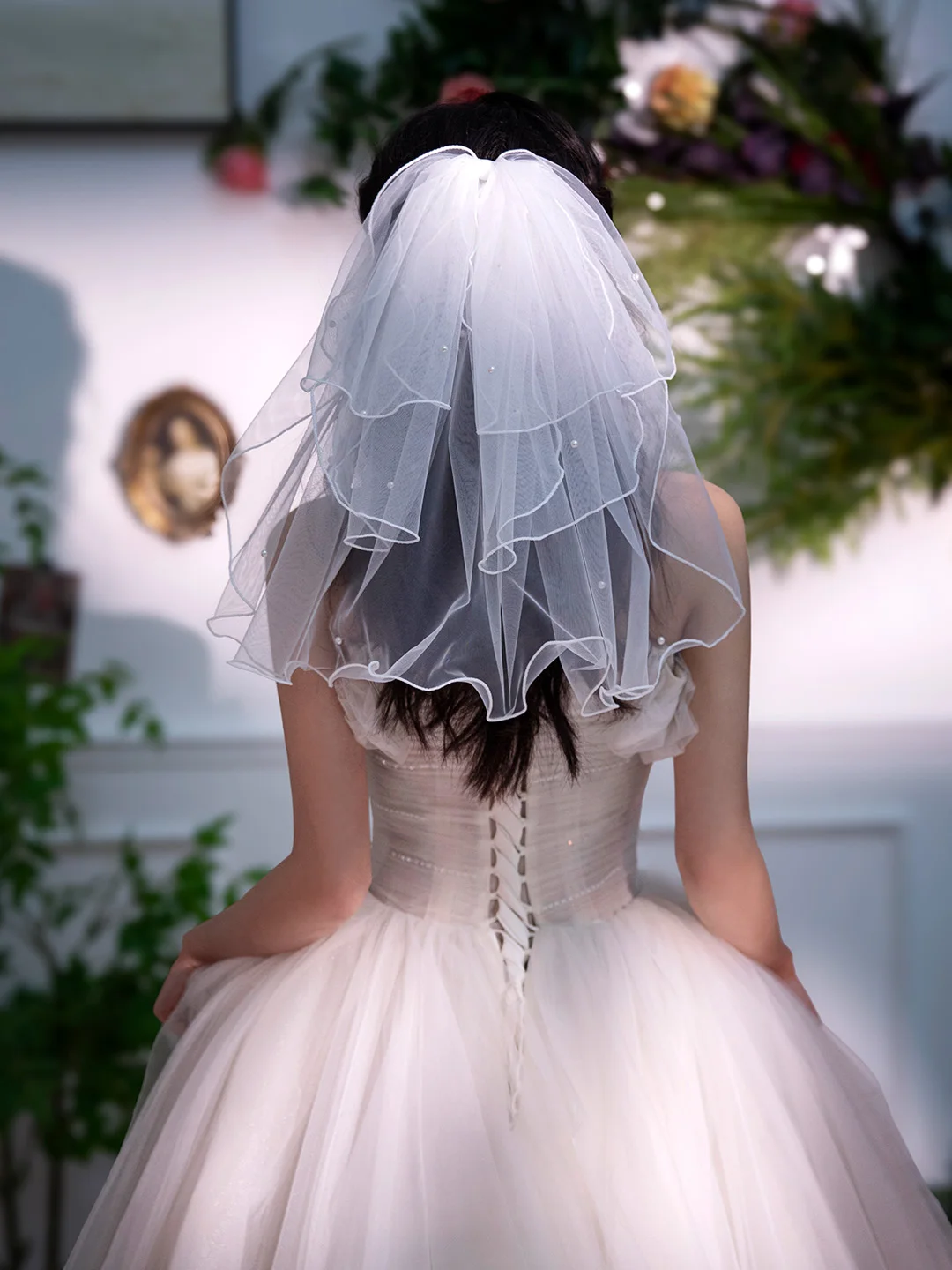 結婚式用ヘッドドレス：ショートタイプの高級感とドレス用デザインの実用性