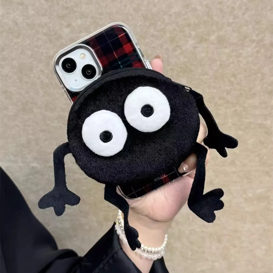 黒い煤球デザインの背面クリップ式小銭入れ：かわいいお金管理ケースの実用性と使い方
