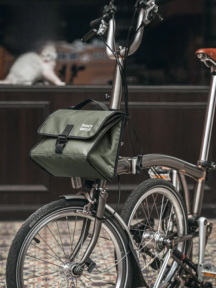 ロックパック セリア：折りたたみ自転車用前バッグの実用性と使用シーン解析