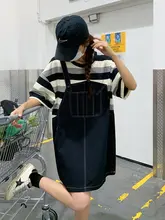 ブラックストライプデザインのデニムワンピース【カジュアル・女性用・フィット】