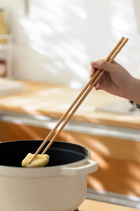 箸 家庭用 焦げ目のあるブナ木 高温耐性 火傷防止 ラーメン使用に適しています