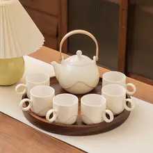 高級感あるクリーム風ティーセット【家用・オフィス・ティーポット付き・おしゃれな午後のティータイム】（セットアップ対応）