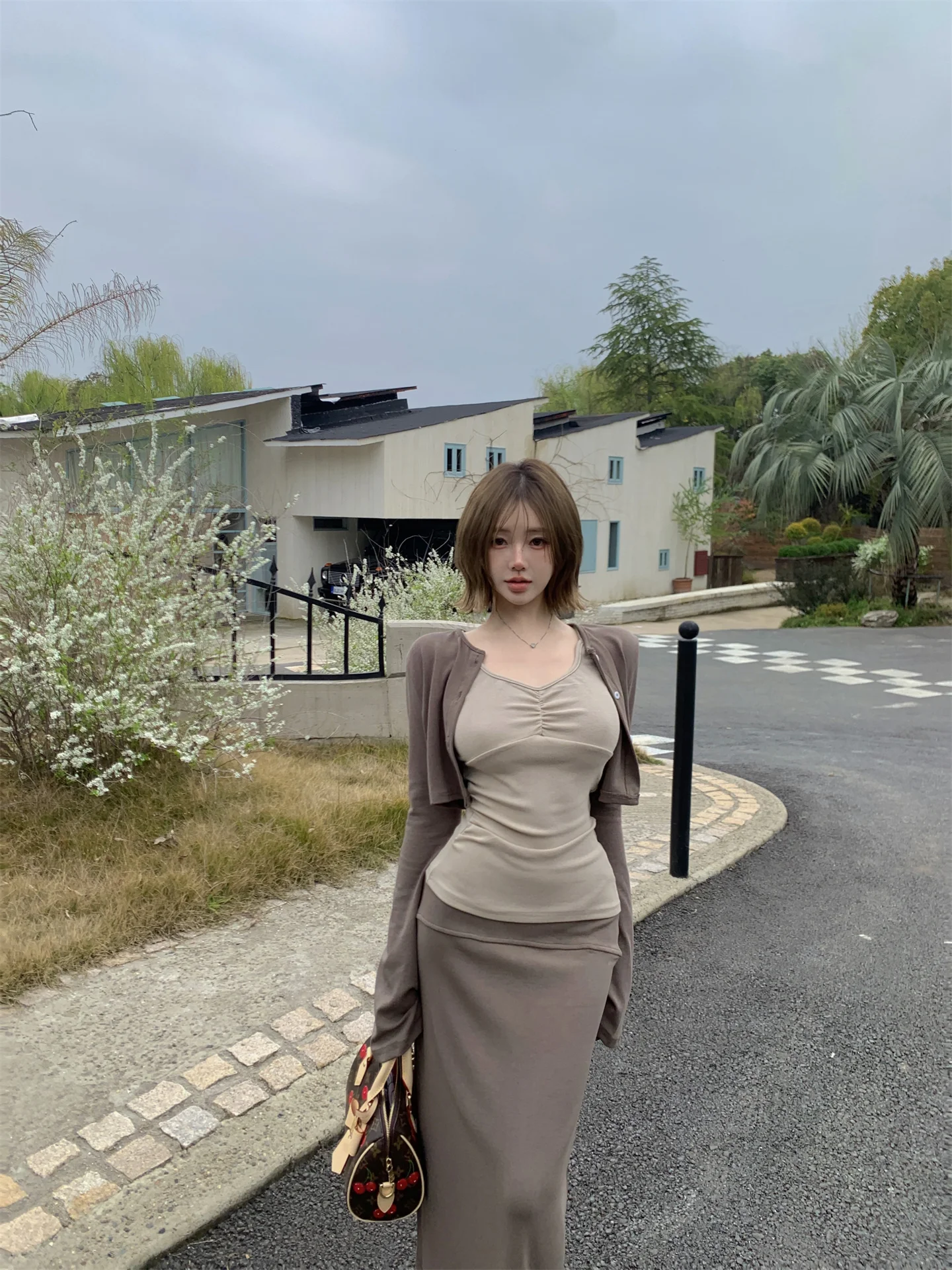 30代ママのきれいめファッションで悩むなら、このセットアップが救う！