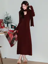 華やかな赤のニットワンピース【春秋用・エレガント・女性用】