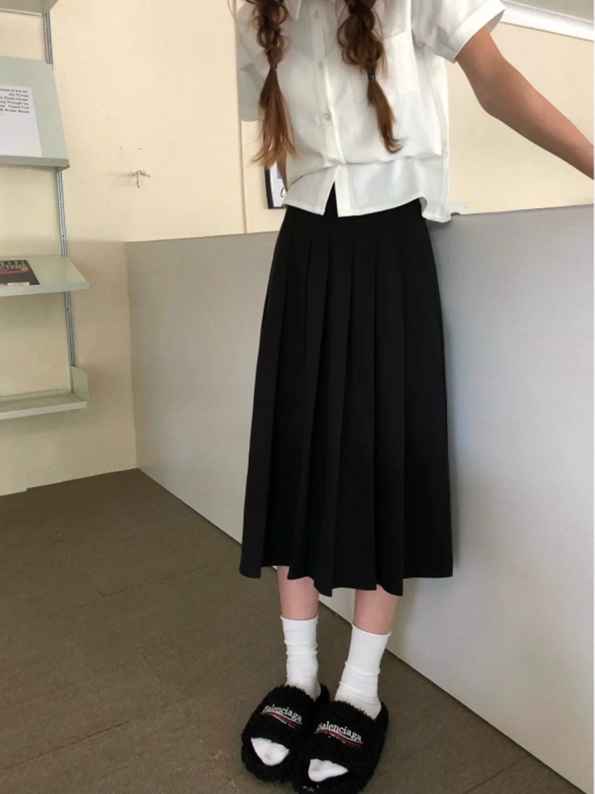 秋冬用の厚手毛織りのイレギュラーヘム百褶スカート【ウエストゴム・Aライン】（セットアップ対応）