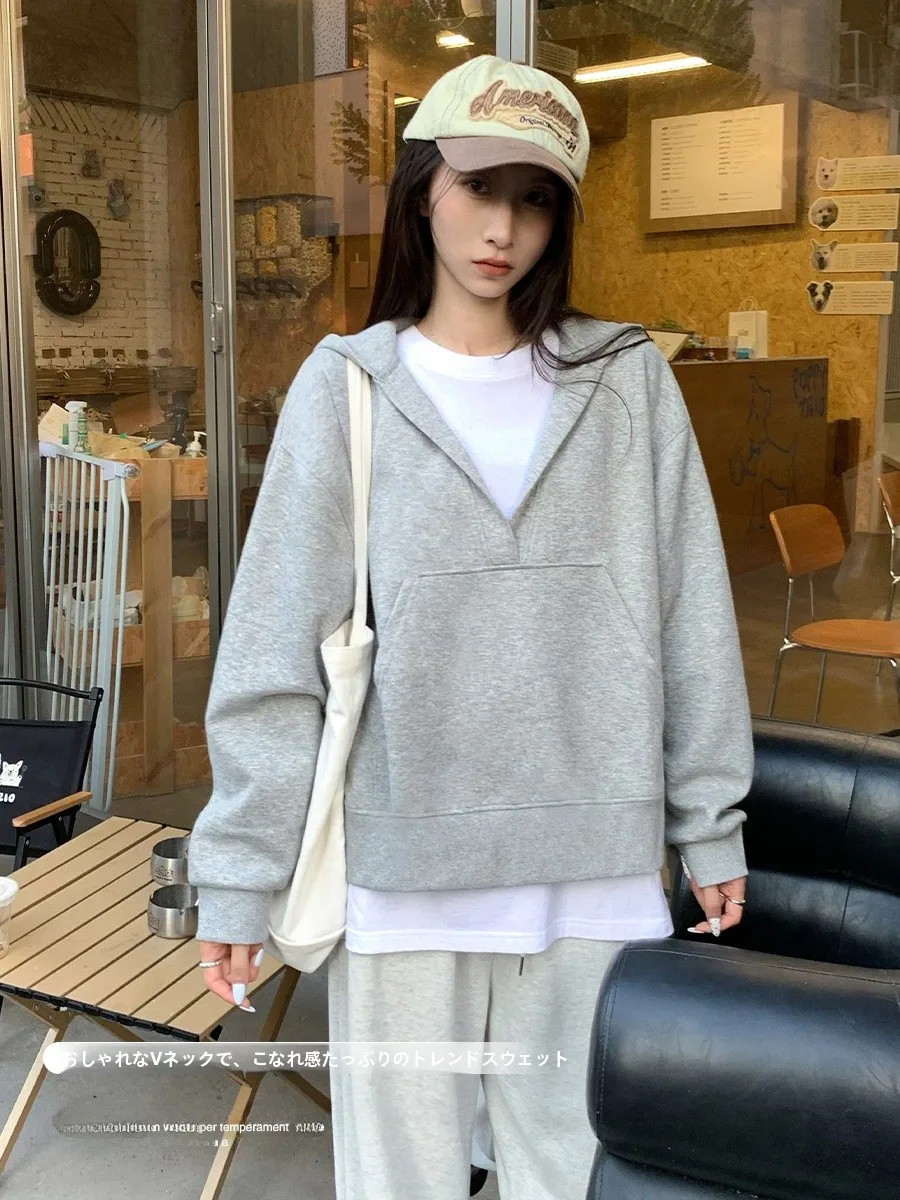 大人可愛い服 50代コーデの選び方｜シンプルさと質感のバランスを徹底解説