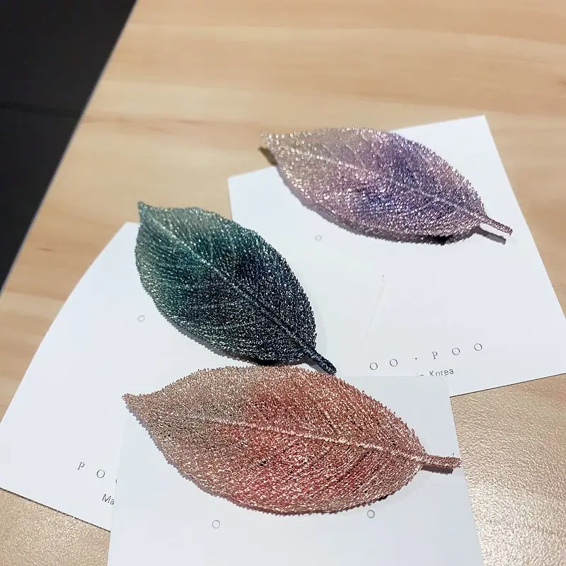 刺繍入りリーフデザインのバンスクリップ：日韓風グラデーションヘアピンの使い方と価格比較