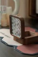 高級感のあるアンティーク風の木製金庫【金条やアクセサリー収納用】