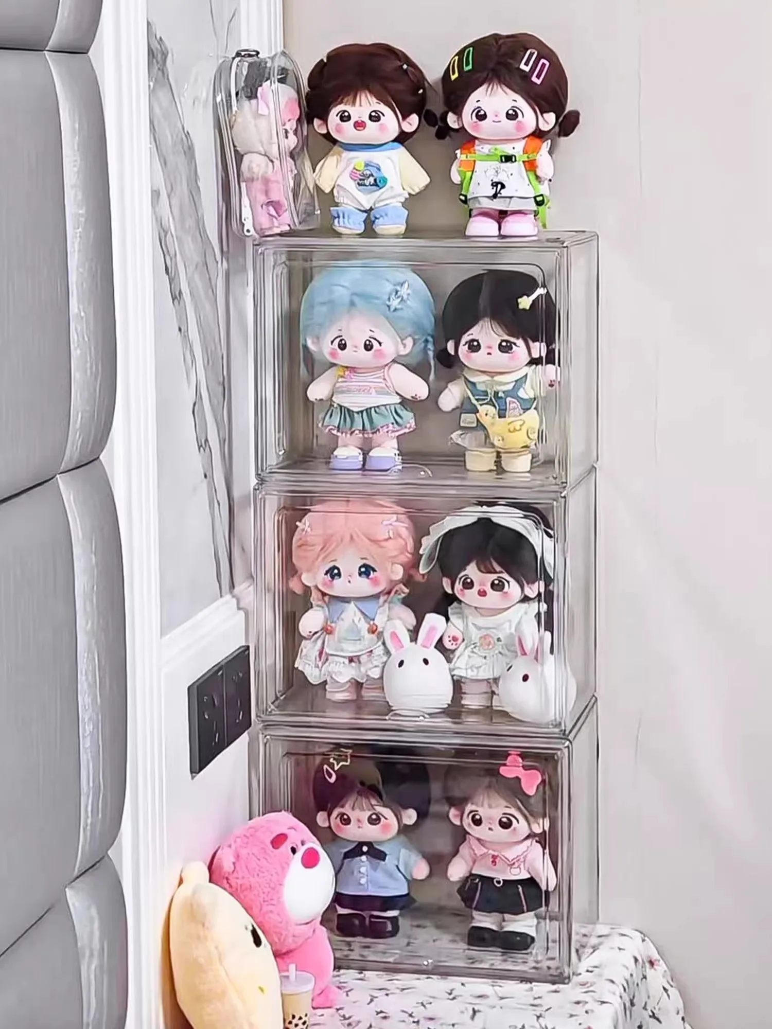 毛糸のぬいぐるみ収納ボックスはアクリル製ディスプレイラックで収納効率を最大化