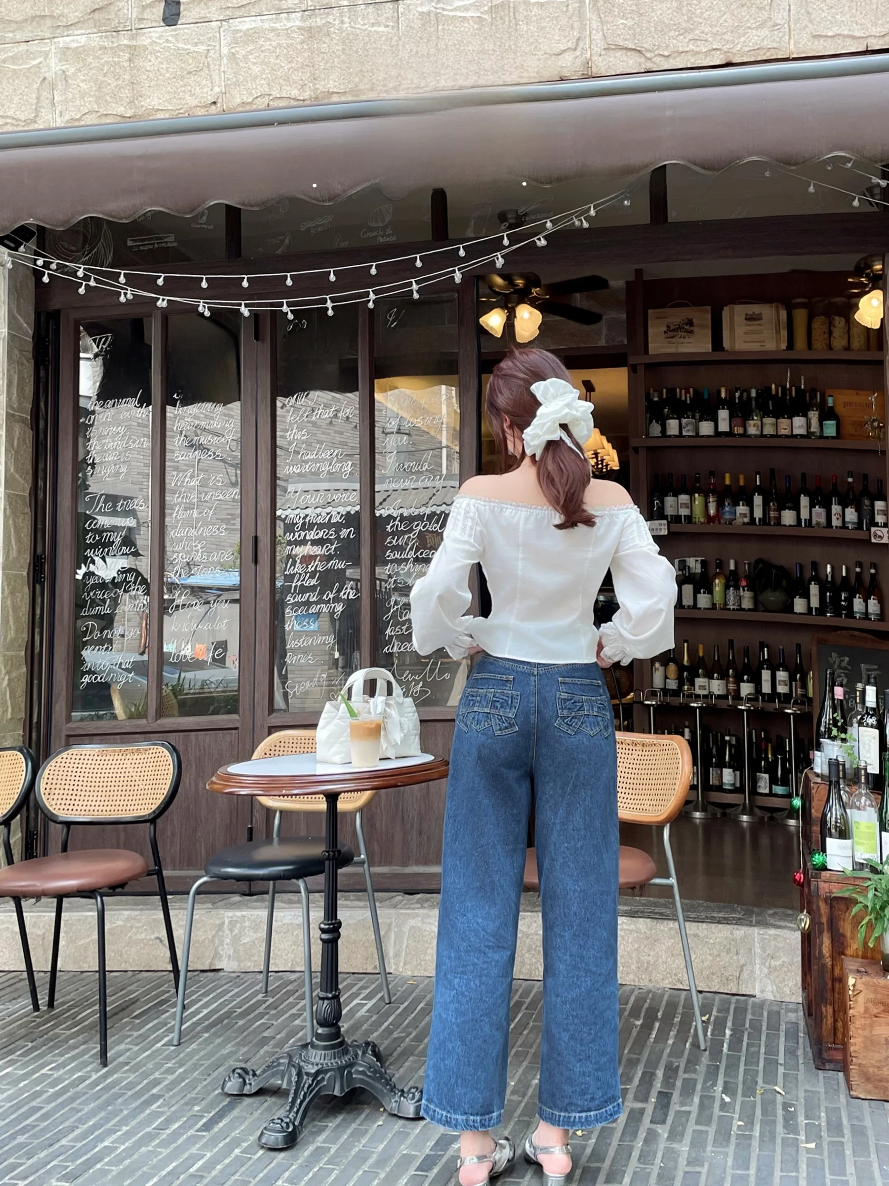 デニム コーデの基本ルールと選び方｜リボン付きハイウエストパンツで失敗しないスタイル