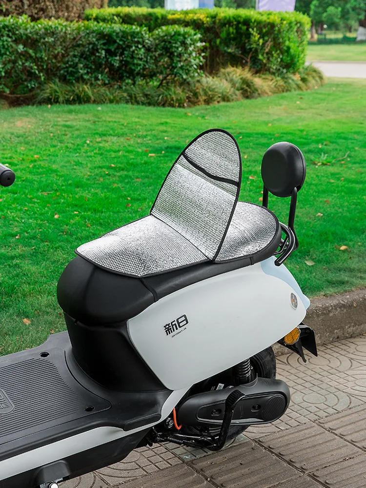 電動自転車用UVカットシート：防水・二重折りたたみ式で四季通用の座席保護