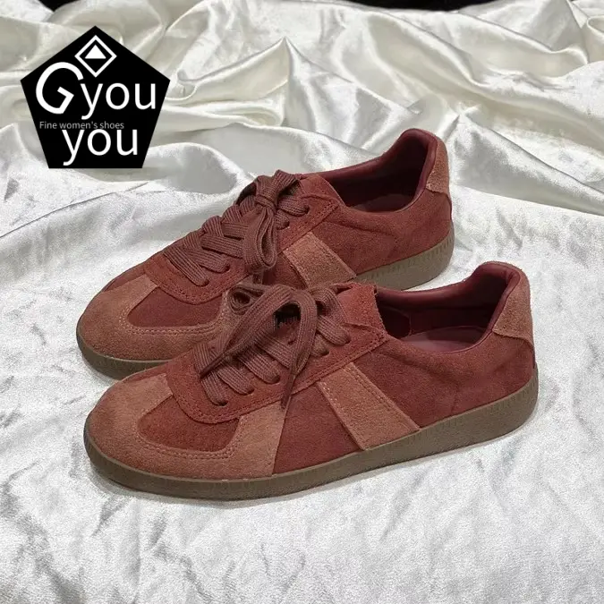 おしゃれなレディースカジュアルフラットシューズ【本革・レトロスタイル・春夏用・広がるパンツに最適】