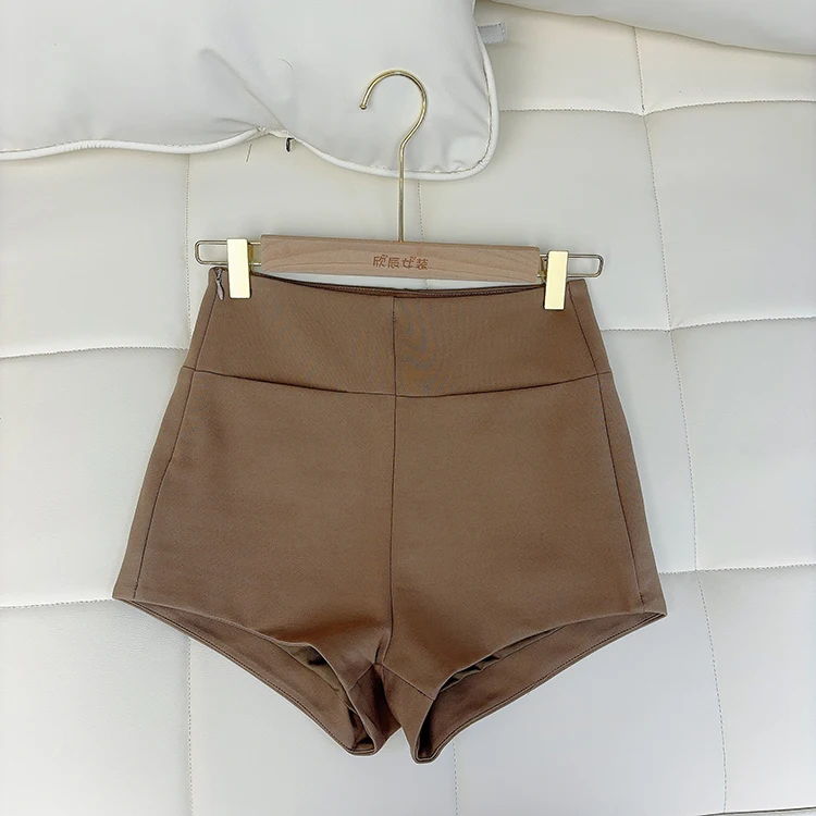 女性用ハイウエストタイトショートパンツ：通勤風の自然腰デザインが体にフィットする理由