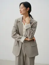 シルエットの女性用ジャケット【通勤・オフィススタイル】