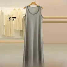 シンプルデザインのラウンドネックノースリーブワンピース【ゆったりシルエット・スリム効果】