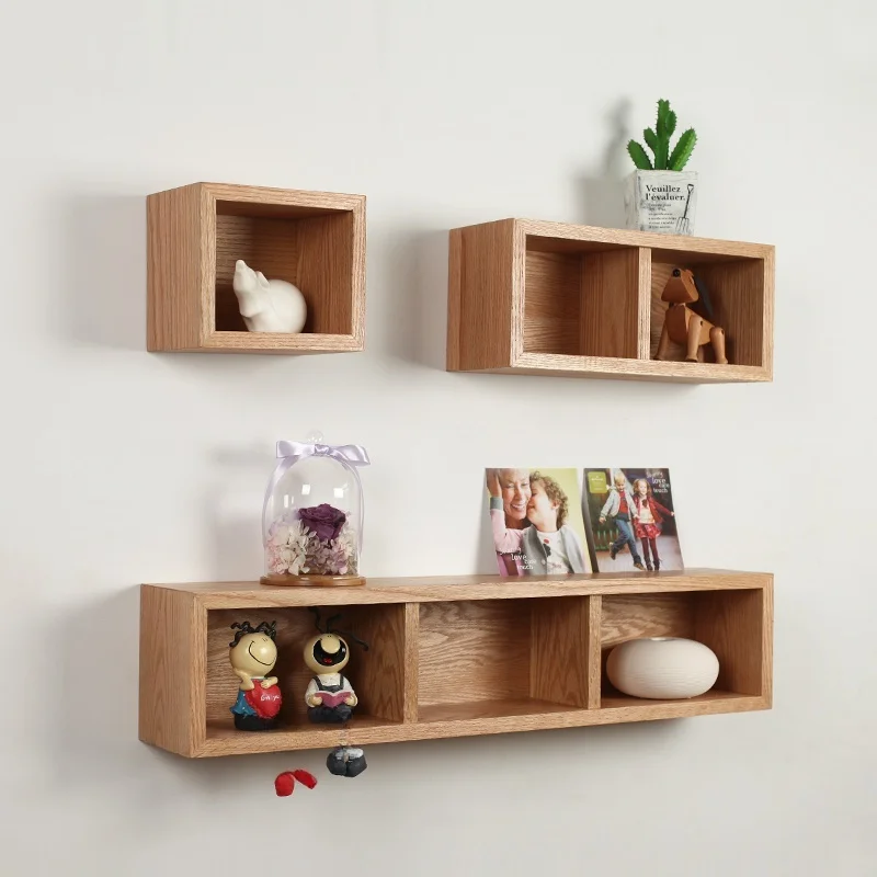 揃えるミ ニマリスト部屋づくりアイテム｜壁掛け収納棚の選び方とデザインの秘密