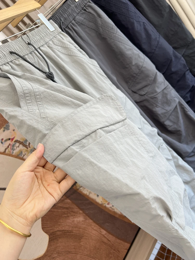 アウトドアパンツを買うときに迷う？この1本で秋の日常をぐっと楽にできる