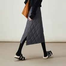 冬用 プリーツデザインの厚手キルティングスカート【女性用・フィット・保温性あり】
