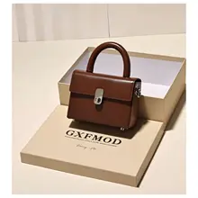 小型レザー手提げバッグ【デザイン性高い・通勤・肩掛け・斜め掛け対応】